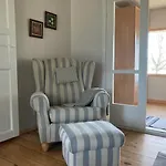 Naantalissa Idyllinen Merenrantatalo, Onnenpoukama 度假居 *