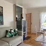 Naantalissa Idyllinen Merenrantatalo, Onnenpoukama * 纳坦利
