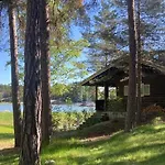 Naantalissa Idyllinen Merenrantatalo, Onnenpoukama * 纳坦利