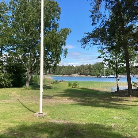 Naantalissa Idyllinen Merenrantatalo, Onnenpoukama * 난탈리