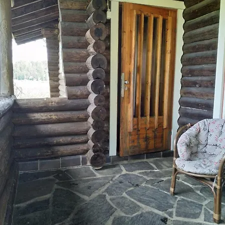 Naantalissa Idyllinen Merenrantatalo, Onnenpoukama Nyaraló *