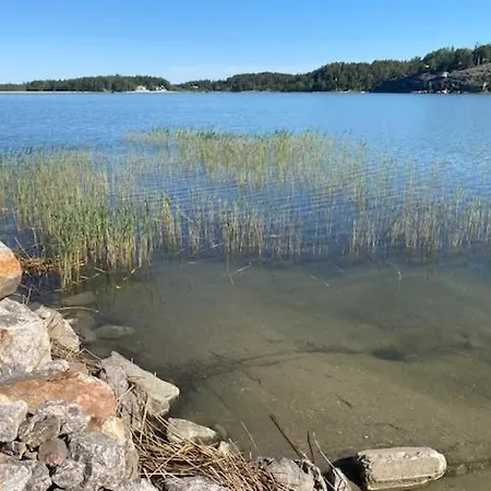 Naantalissa Idyllinen Merenrantatalo, Onnenpoukama * 난탈리