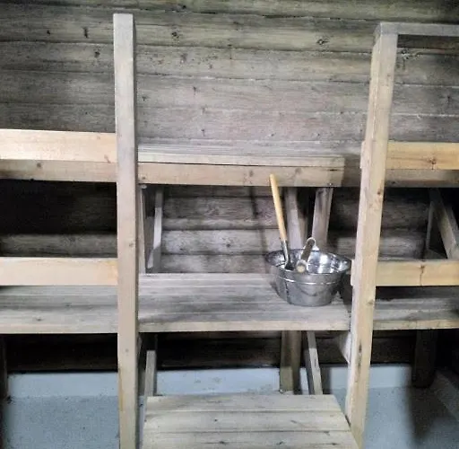 Nyaraló Naantalissa Idyllinen Merenrantatalo, Onnenpoukama