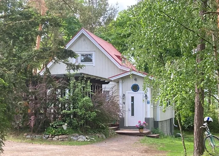 Naantalissa Idyllinen Merenrantatalo, Onnenpoukama Casa de Férias *