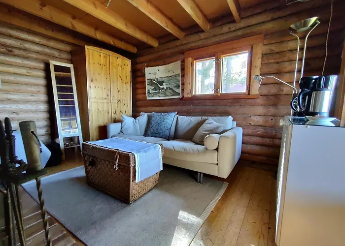 Nyaraló Naantalissa Idyllinen Merenrantatalo, Onnenpoukama